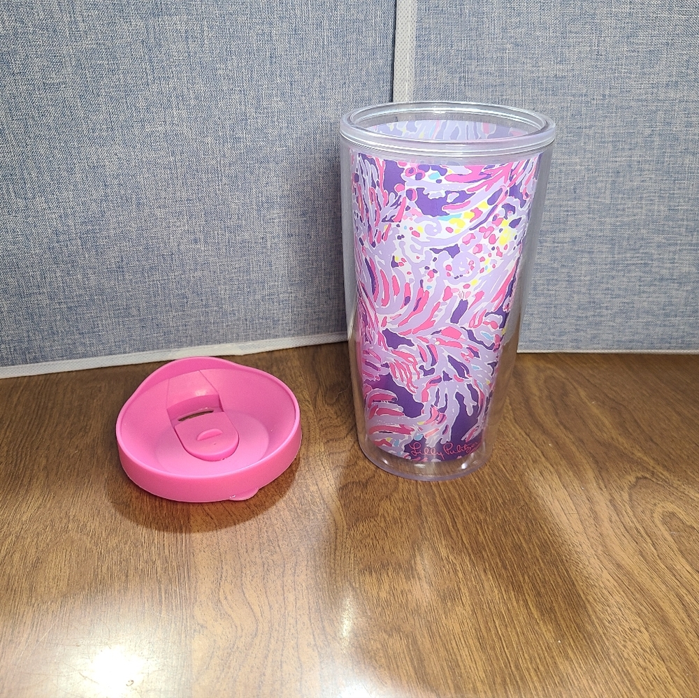 Lilly Pulitzer Insulated Tumbler with Lid in Shrimply Chic